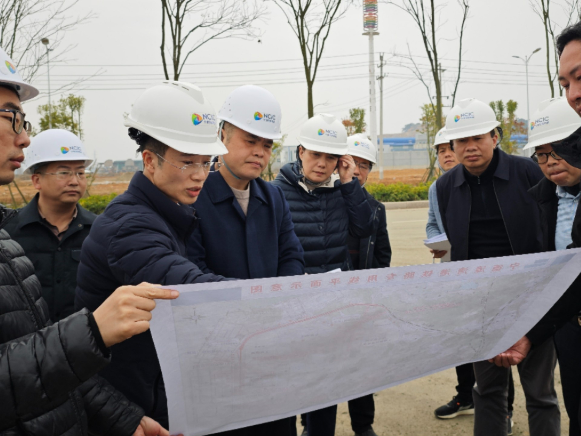 2024-2-29市交投集團(tuán)領(lǐng)導(dǎo)深入市交投物流集團(tuán)項(xiàng)目一線調(diào)研，章佳琦拍攝2.jpg